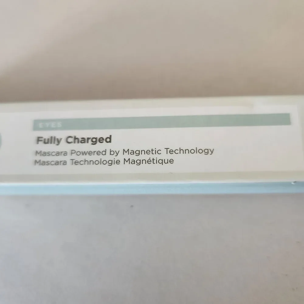 Pur Eyes Fully Charged Mascara Powered By Magnetic Technology 0.44 fl.oz Black